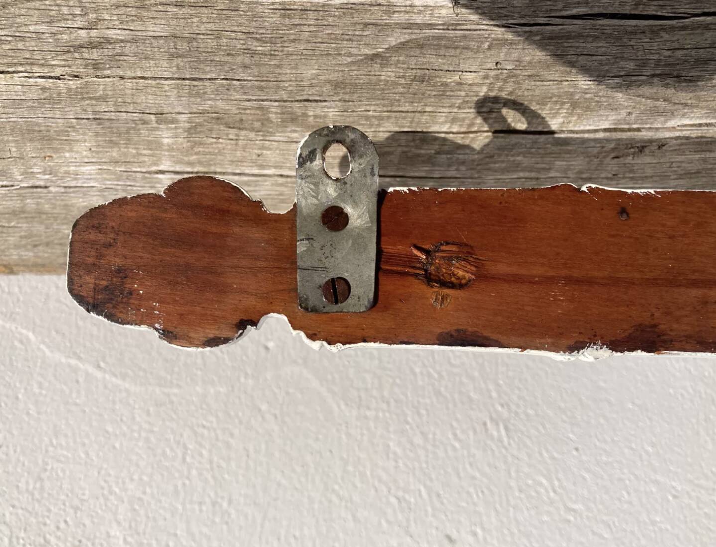 White wooden coat rack / coat hook