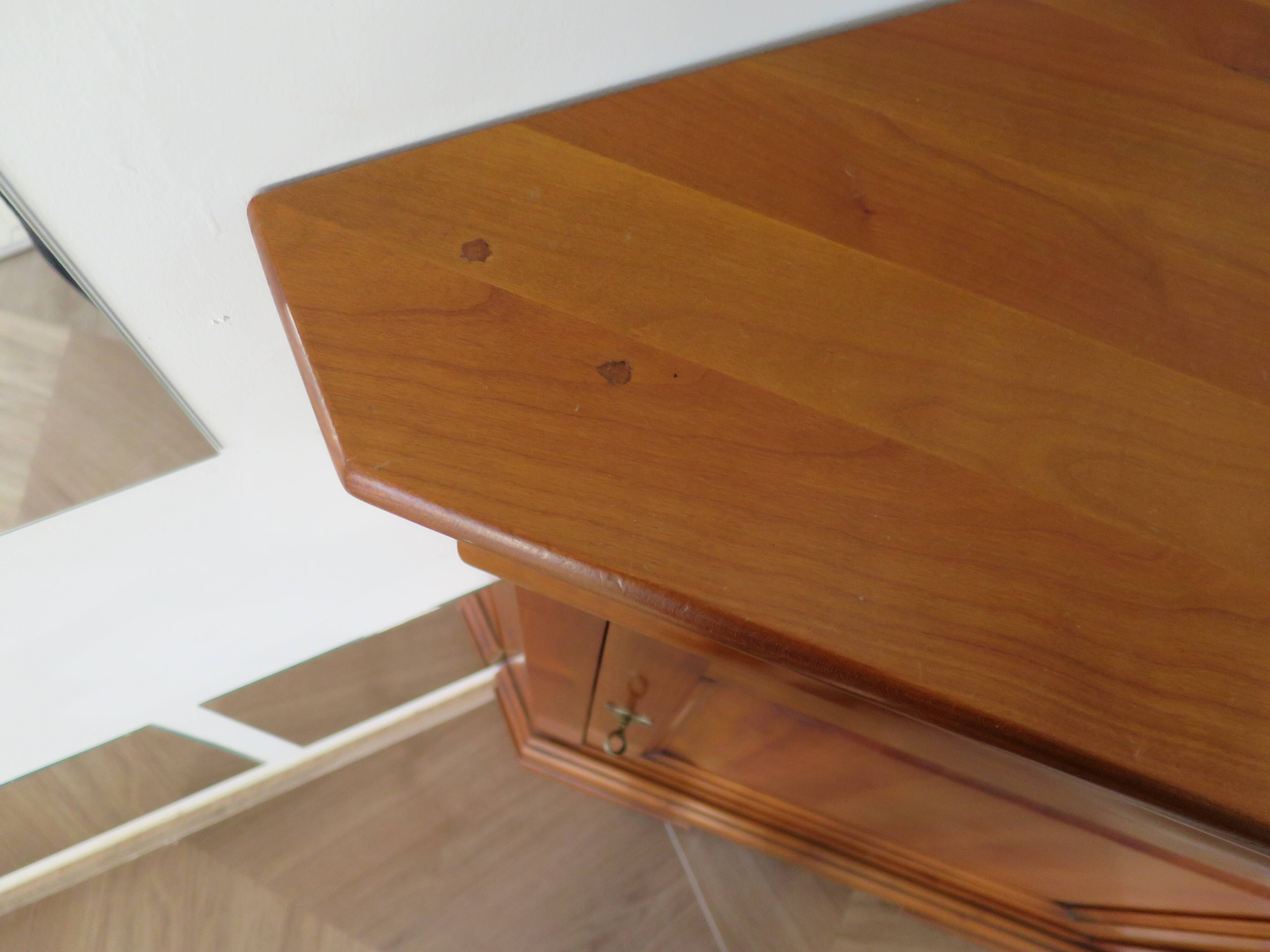 Beautiful corner cupboard - cherry stain - Drawer - one door - Louis Philippe style