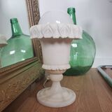 Albatre lamp and its globe