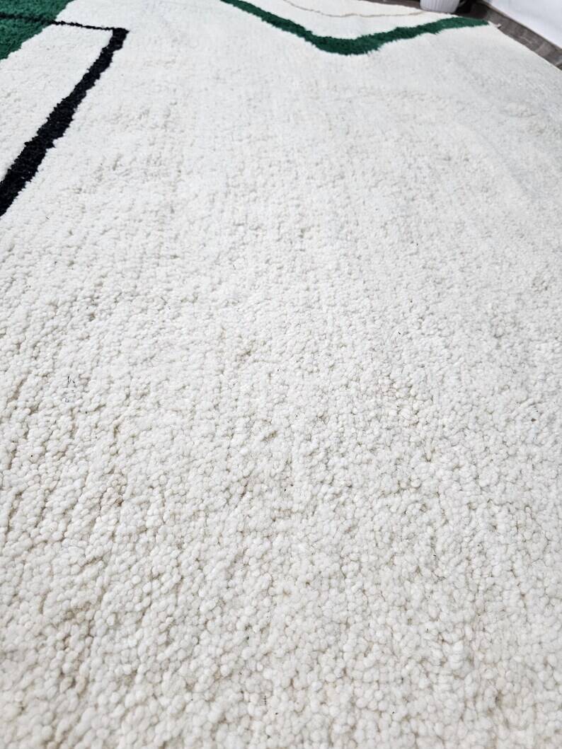 Handmade natural wool rug 200cm x 300cm