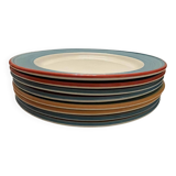 8 assiettes à dessert en faïence