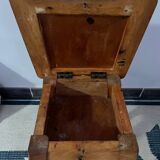 Tabouret avec compartiments
