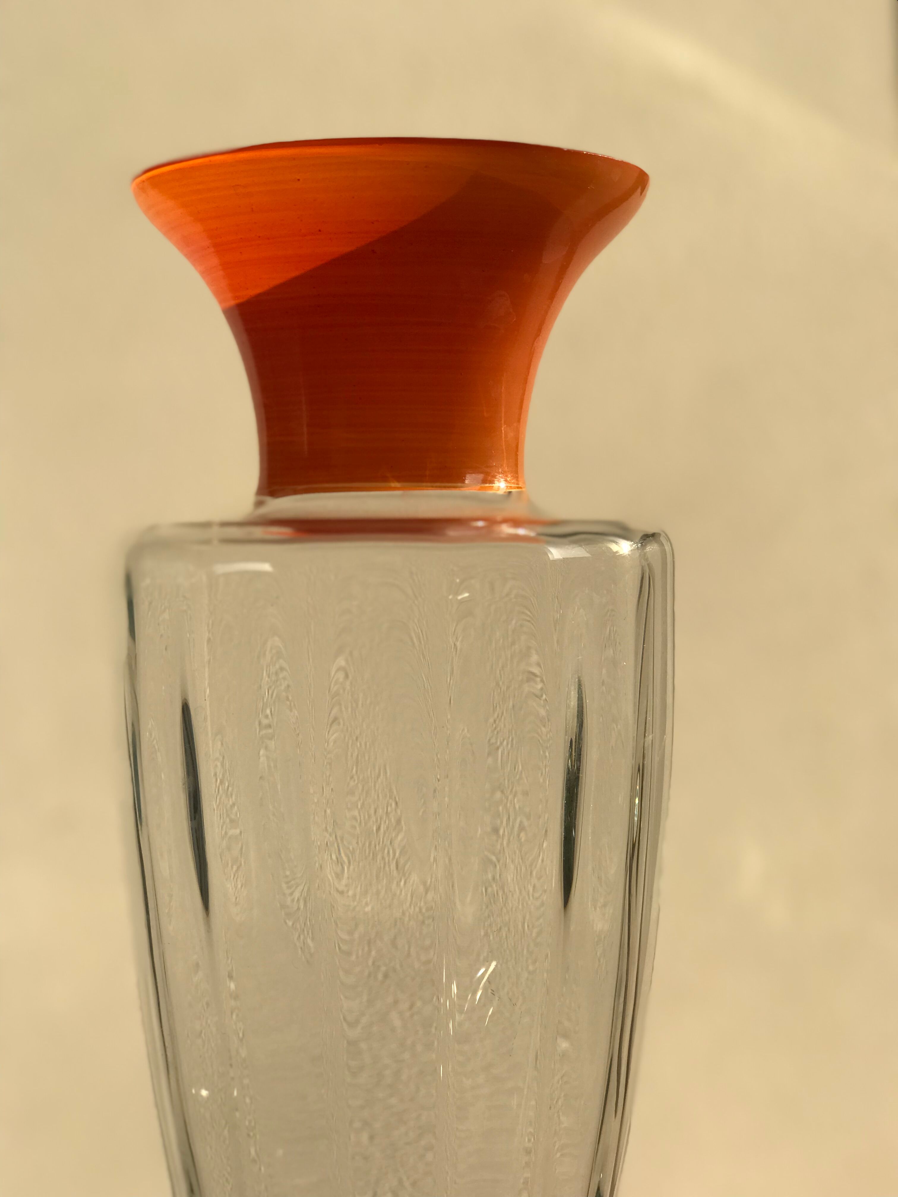 Vase in glass