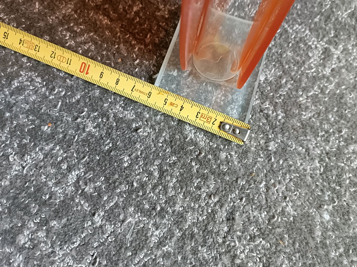 Vintage orange soliflore