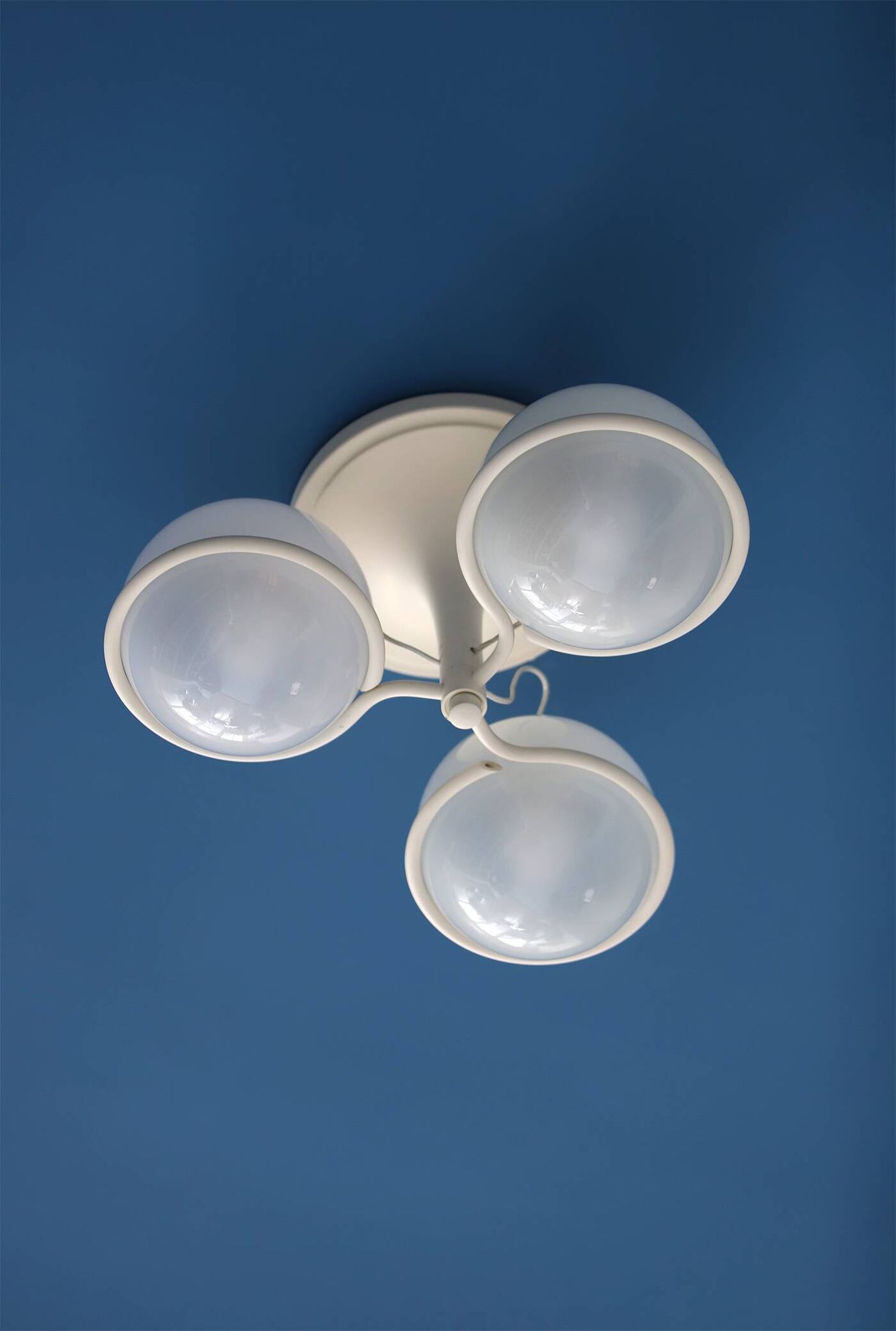 Gino Sarfatti metal and glass 'Le Sfere Plafone 2042/3' ceiling lamp for Arteluce