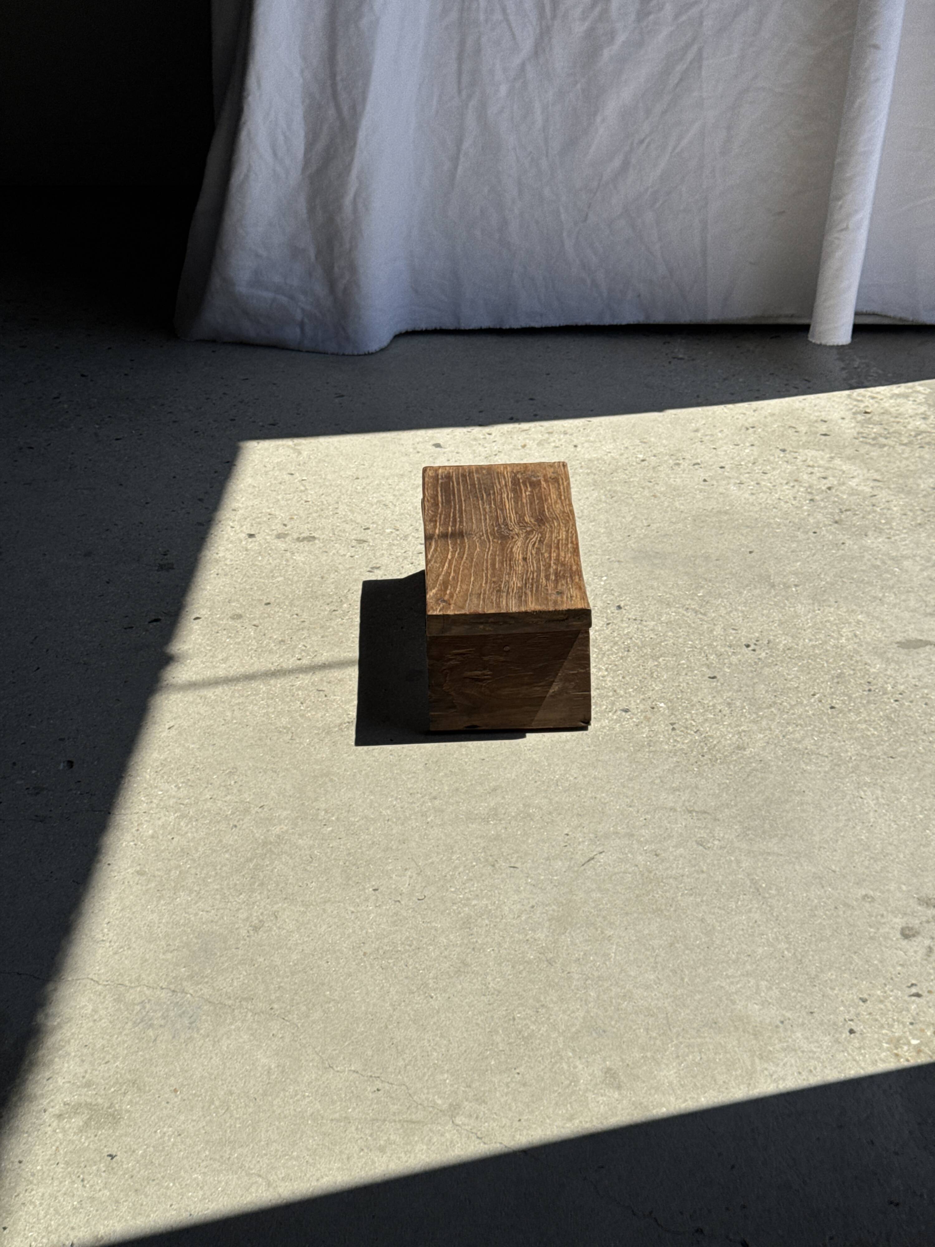 Small low bench in old teak from Indonesia H16 L39