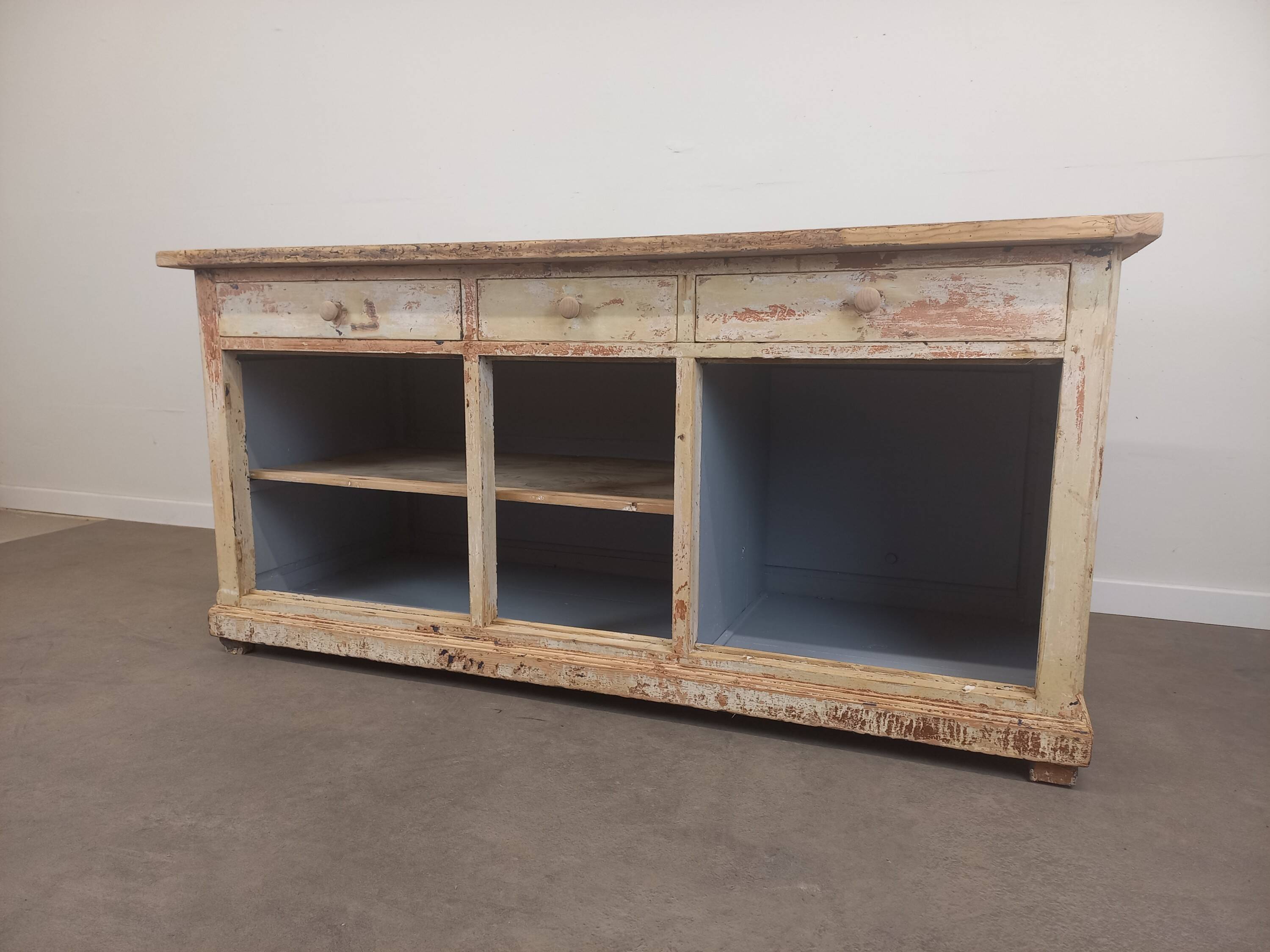 Weathered store bank