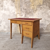 Vintage scandinavian office