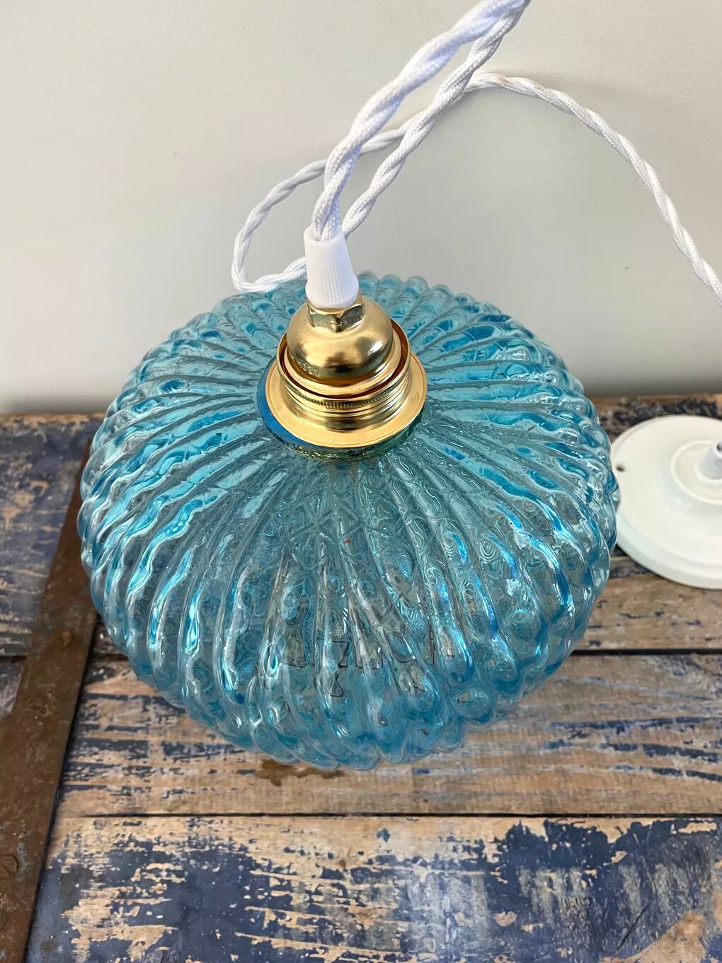 Vintage turquoise blue pendant lamp in electrified chiseled glass to nine