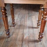 Oval table