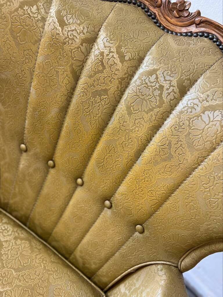 Vintage baroque one-seater armchair