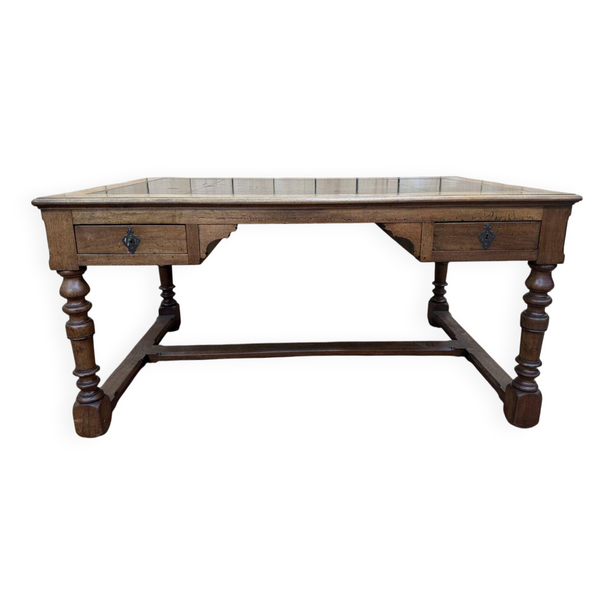 Flat desk in Louis XIII style made of walnut and leather.