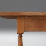 Table à manger en chêne belge du 20ème siècle