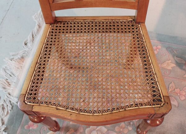 Suite de 4 chaises Louis Philippe en merisier XIXème