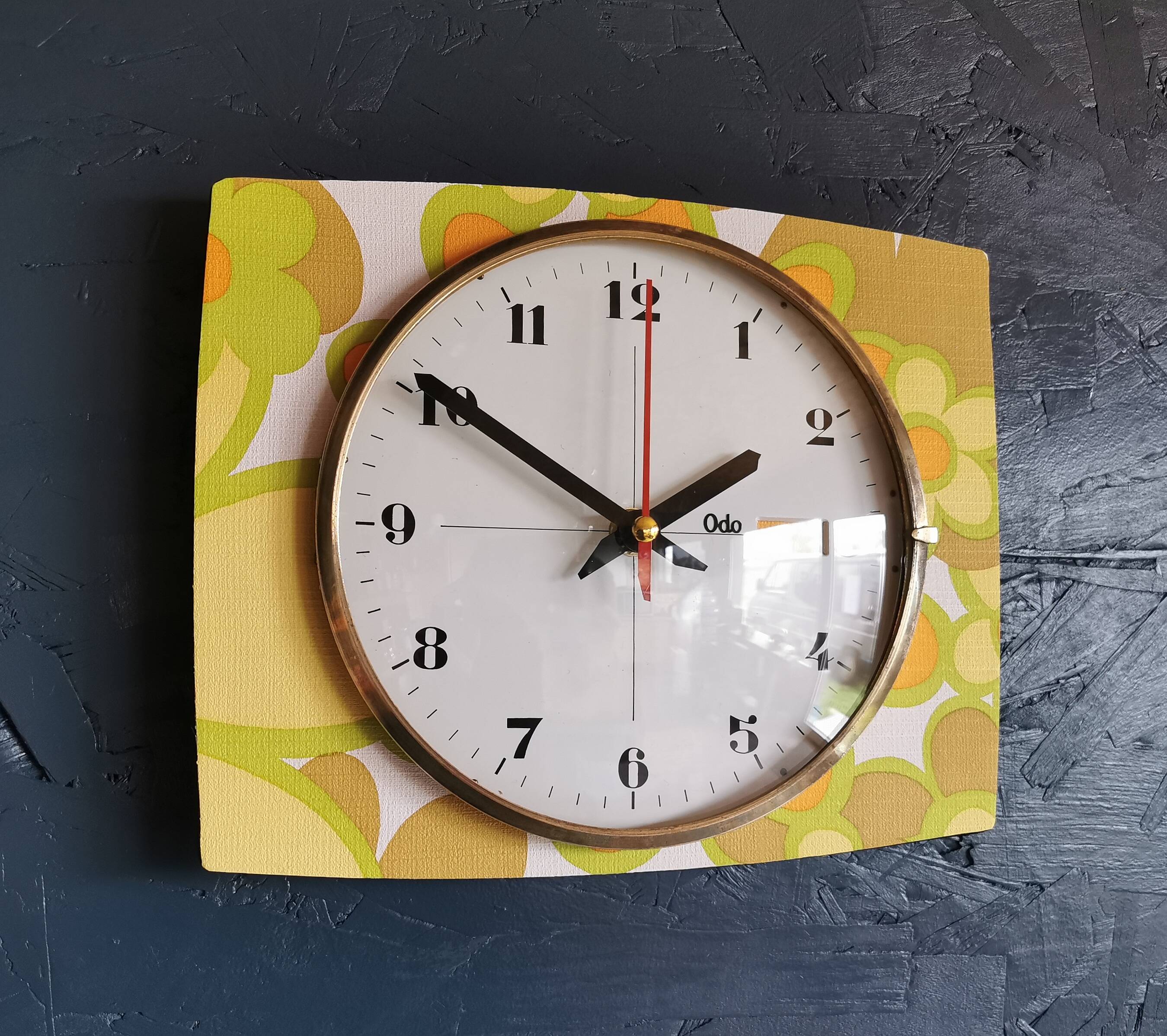 Vintage formica clock rectangular silent wall pendulum "Odo flowers"