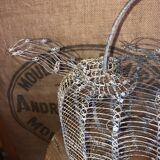Ancien panier à oeufs en fil de fer et mailles