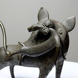 Subject, lion, hyena, beast in Bronze from Benin Dahomey Cotonou vintage/old