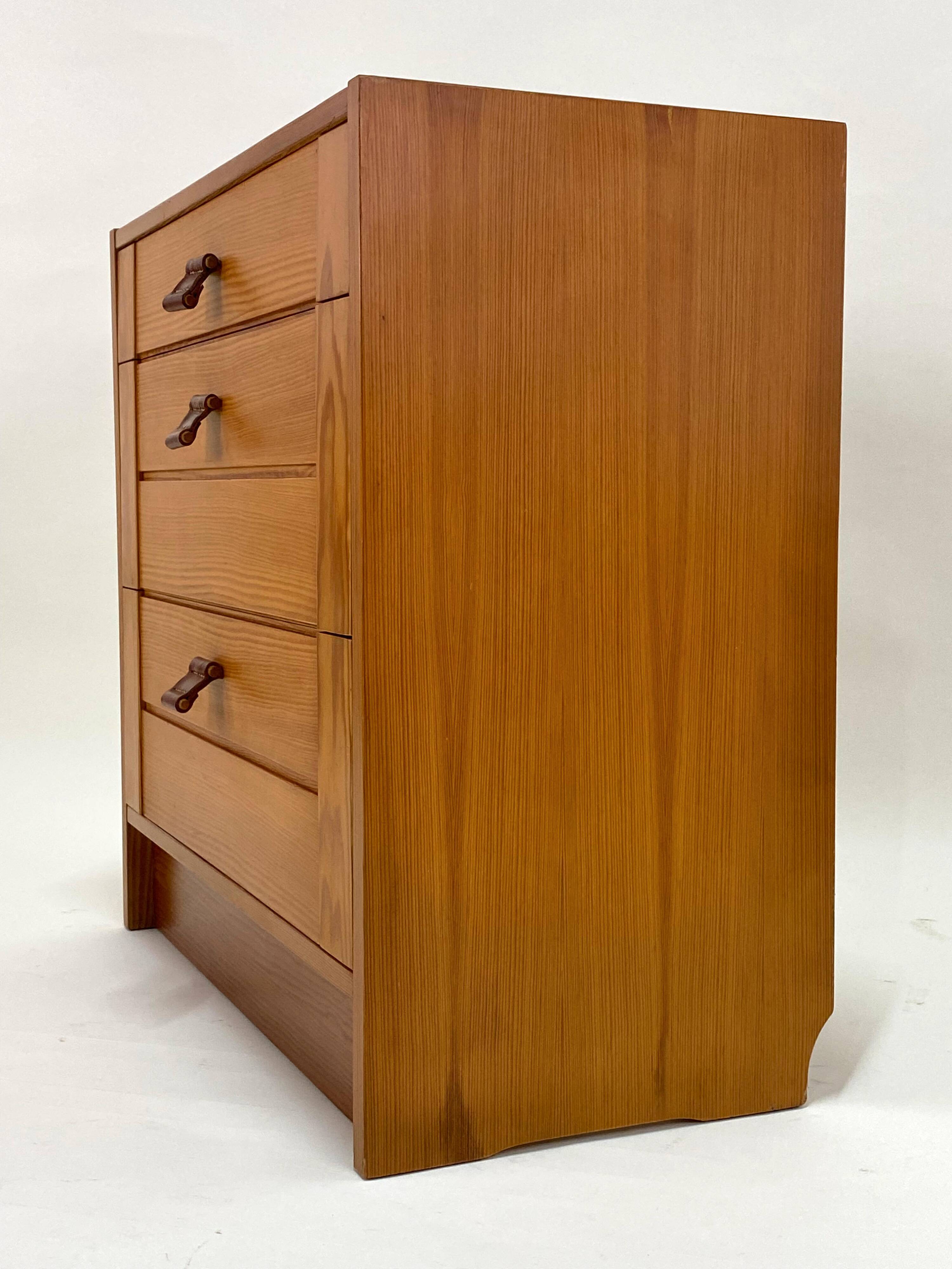 Antique 3 Drawer Chest of Drawers - Pitchpin and Leather - Vintage 70's - Scandinavian Style