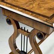 Bureau Biedermeier, table de centre
