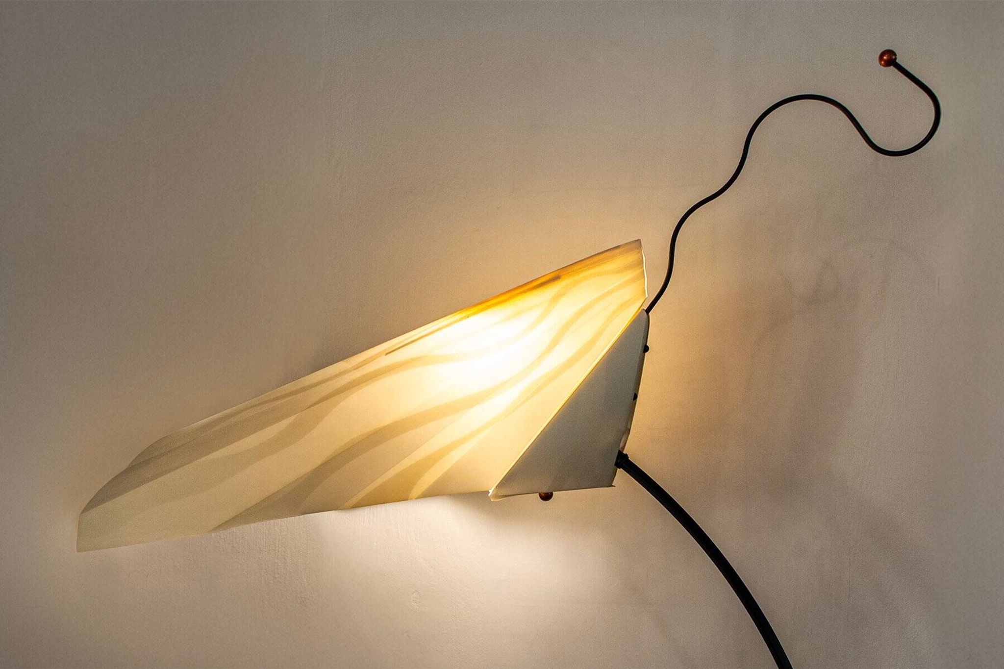 Modern Sister floor lamp in metal and plastic by Dalisi for Oluce, Italy, 1990s.