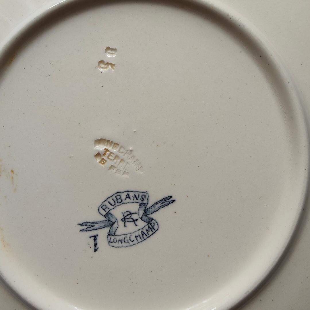 Antique plates in iron earth Lonchamp - Ribbon