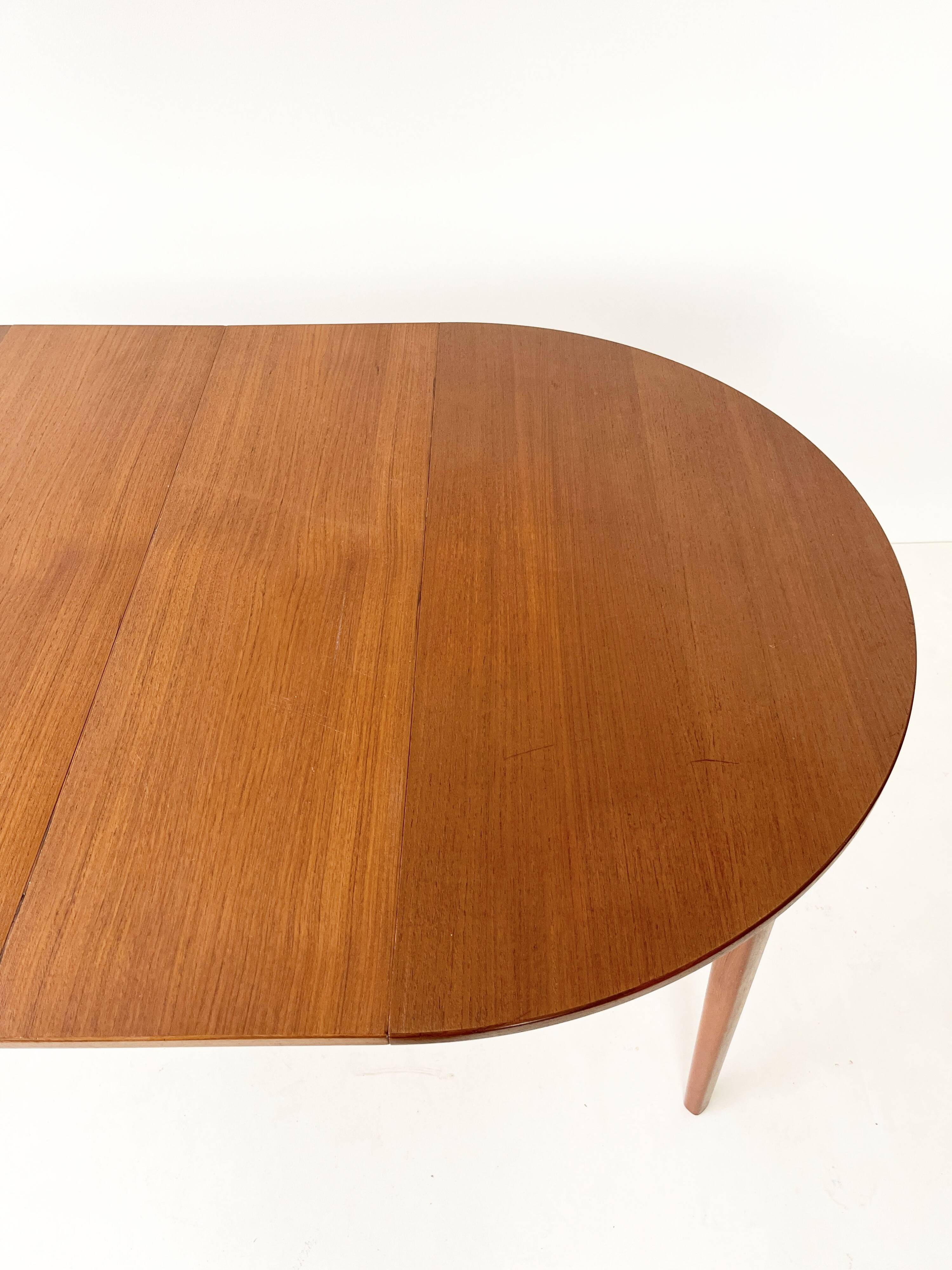 Table ronde extensible en teck