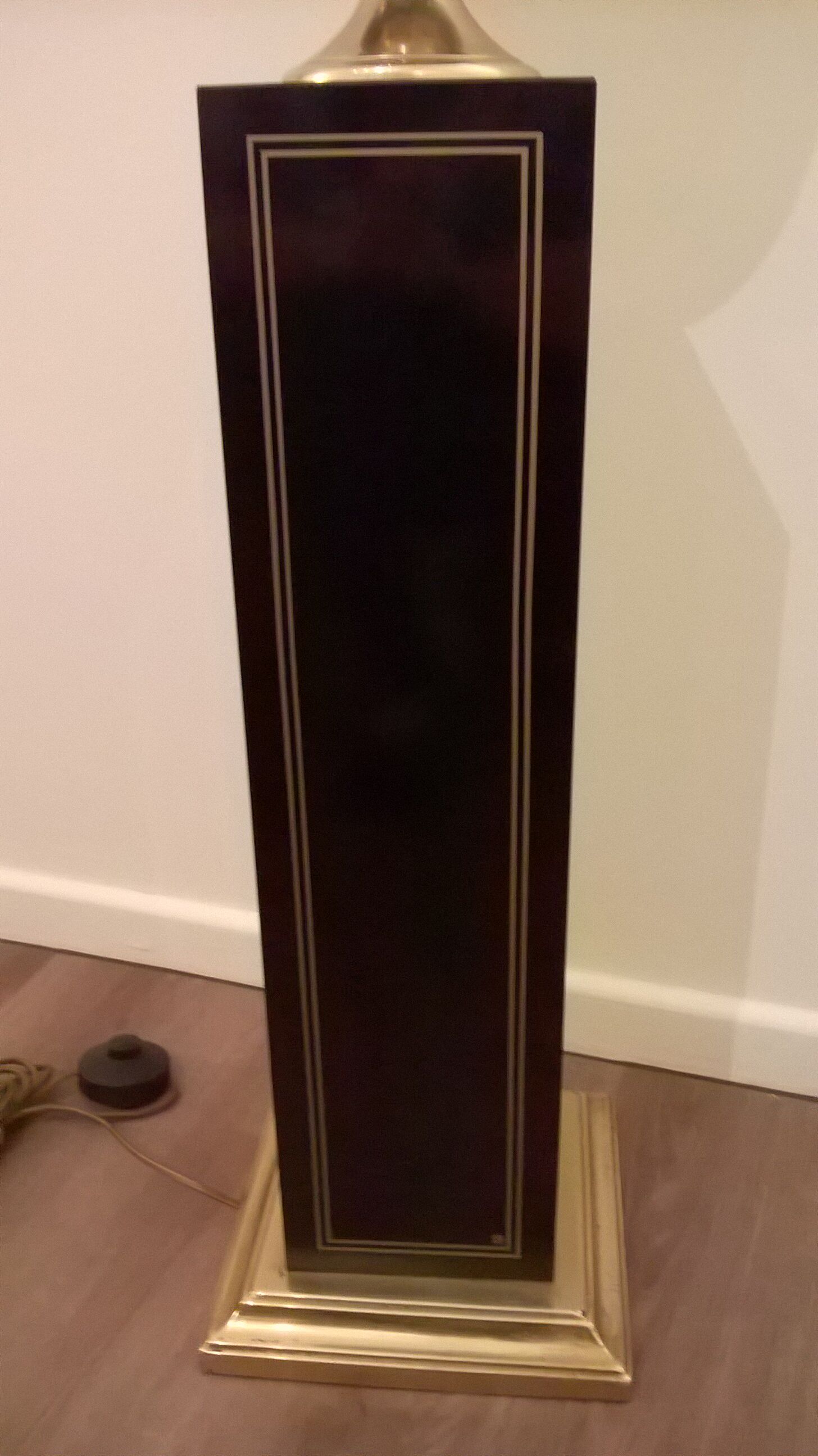 Lamppost Le Dauphin year 80 vintage