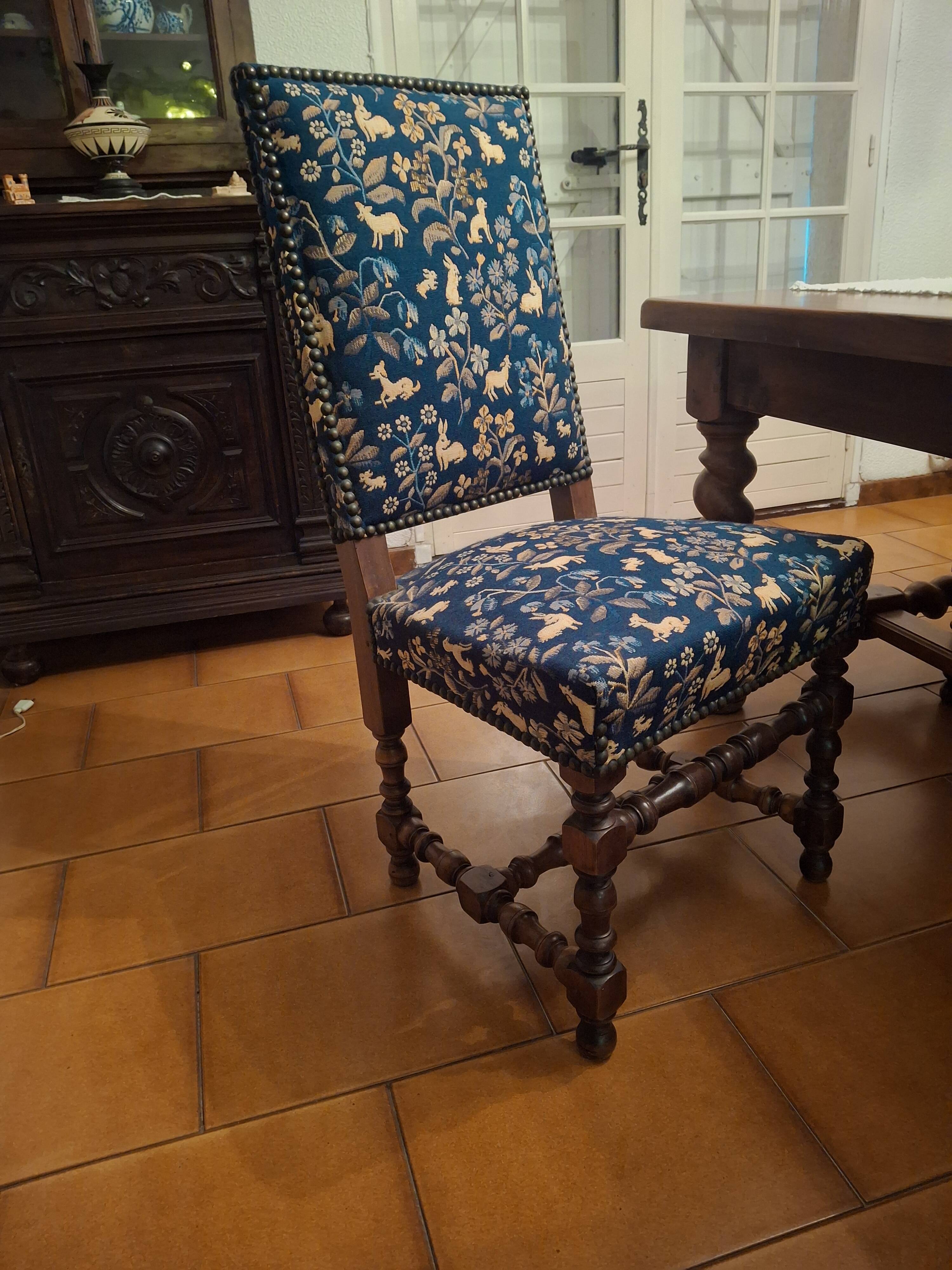 4 chairs in the Louis XIII style