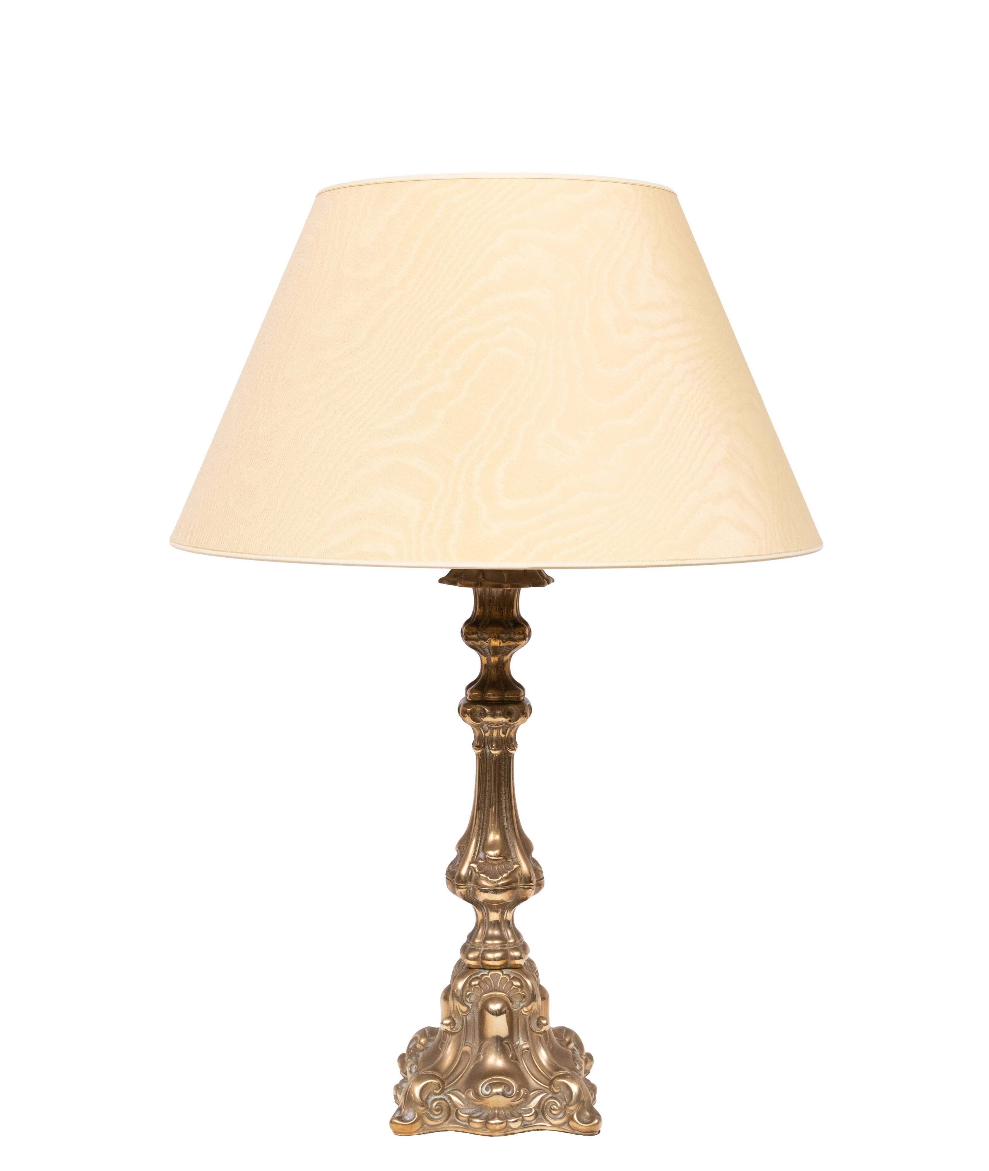 Stunning pair of Rococo Brass table lamps Italy 1920s