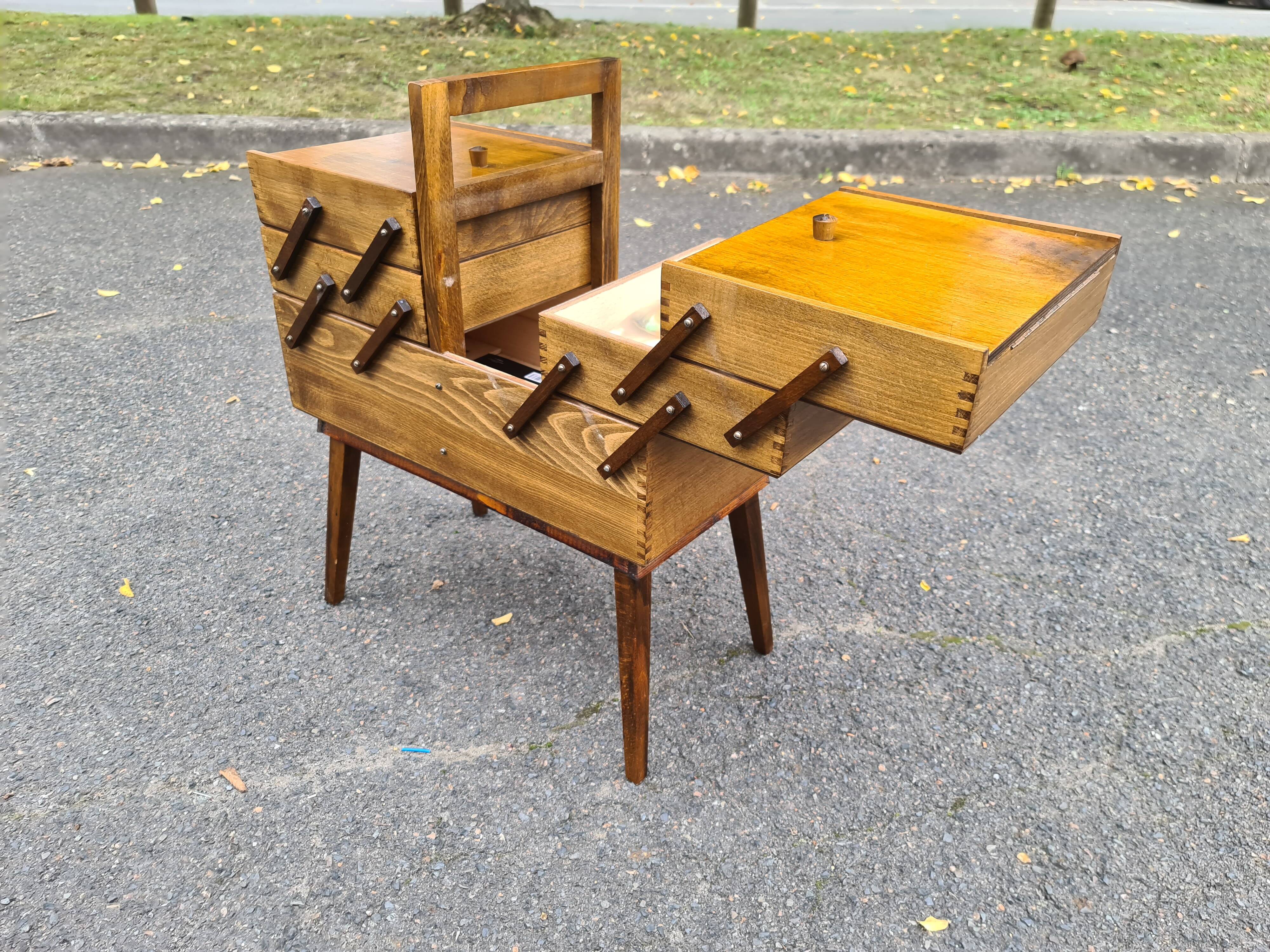 Vintage seamstress worker 1960 compass foot