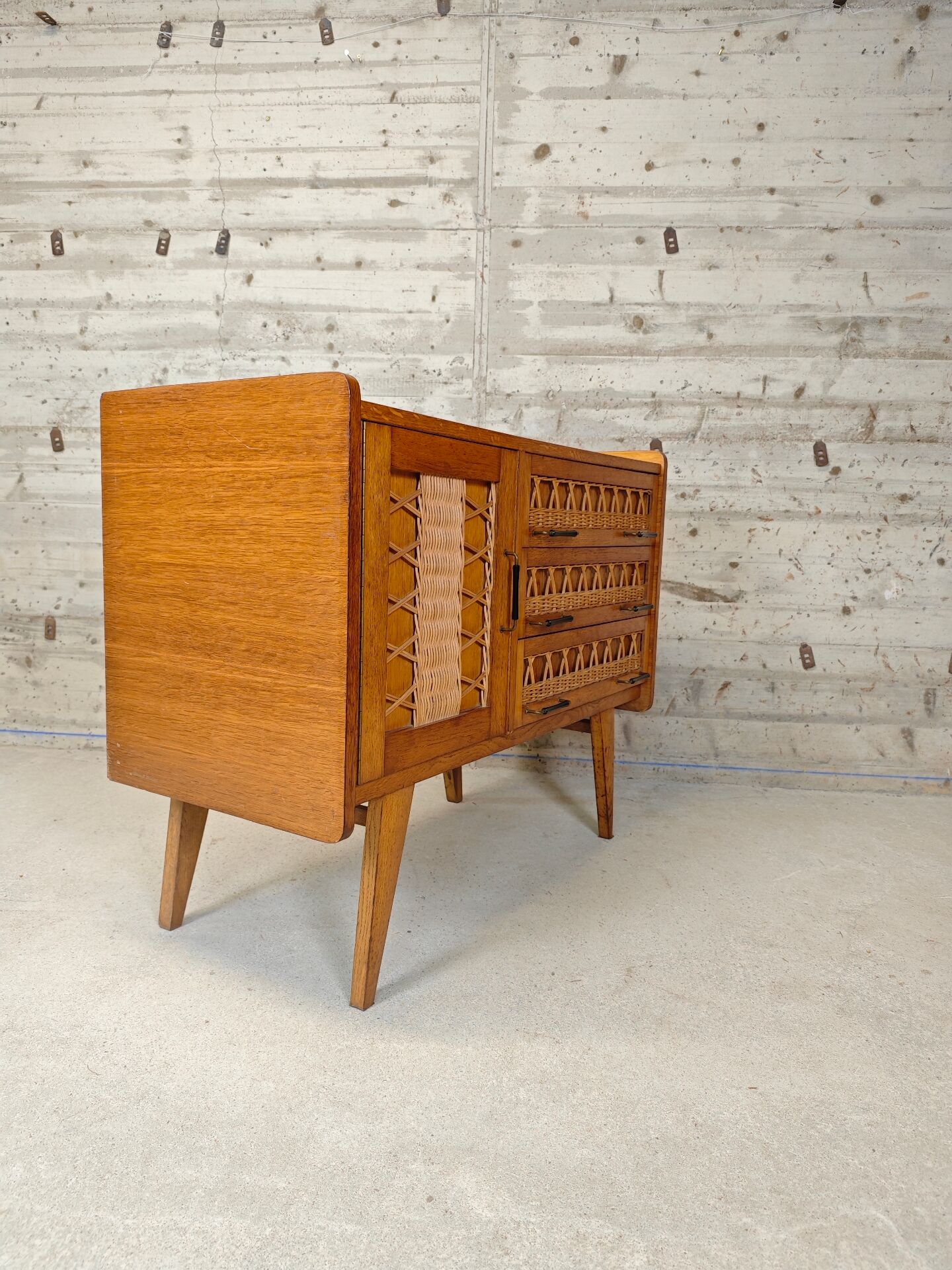 Buffet vintage bois et rotin