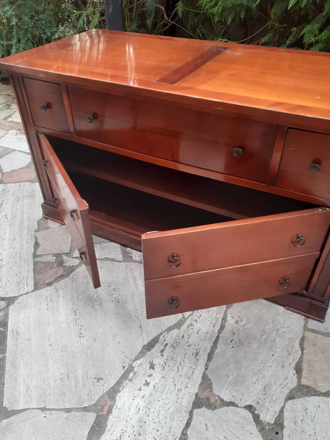 Commode Roche bobois en bois massif patine