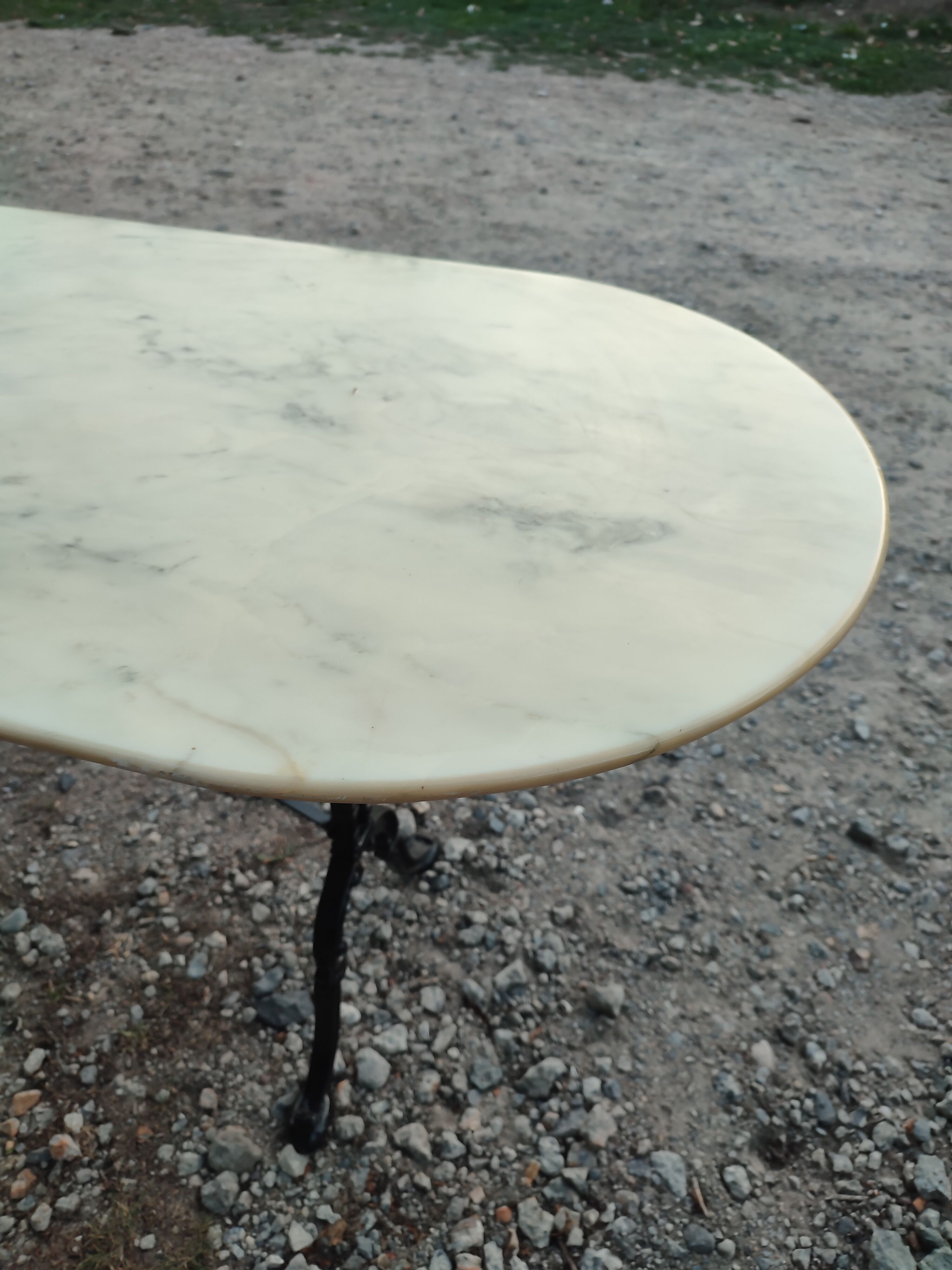 Table bistrot Godin marbre crème