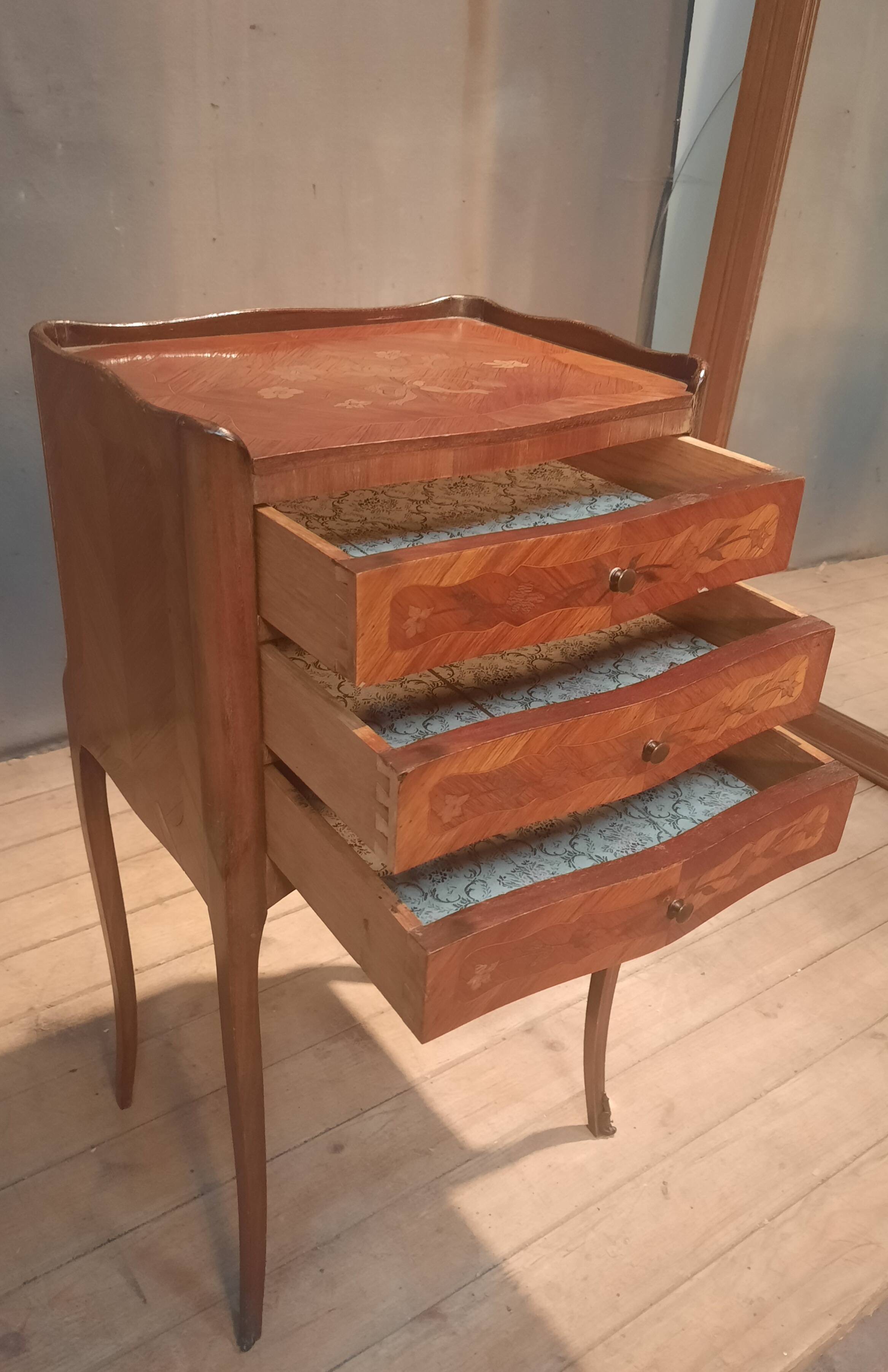 Flower marquetry bedside table in Louis XV style