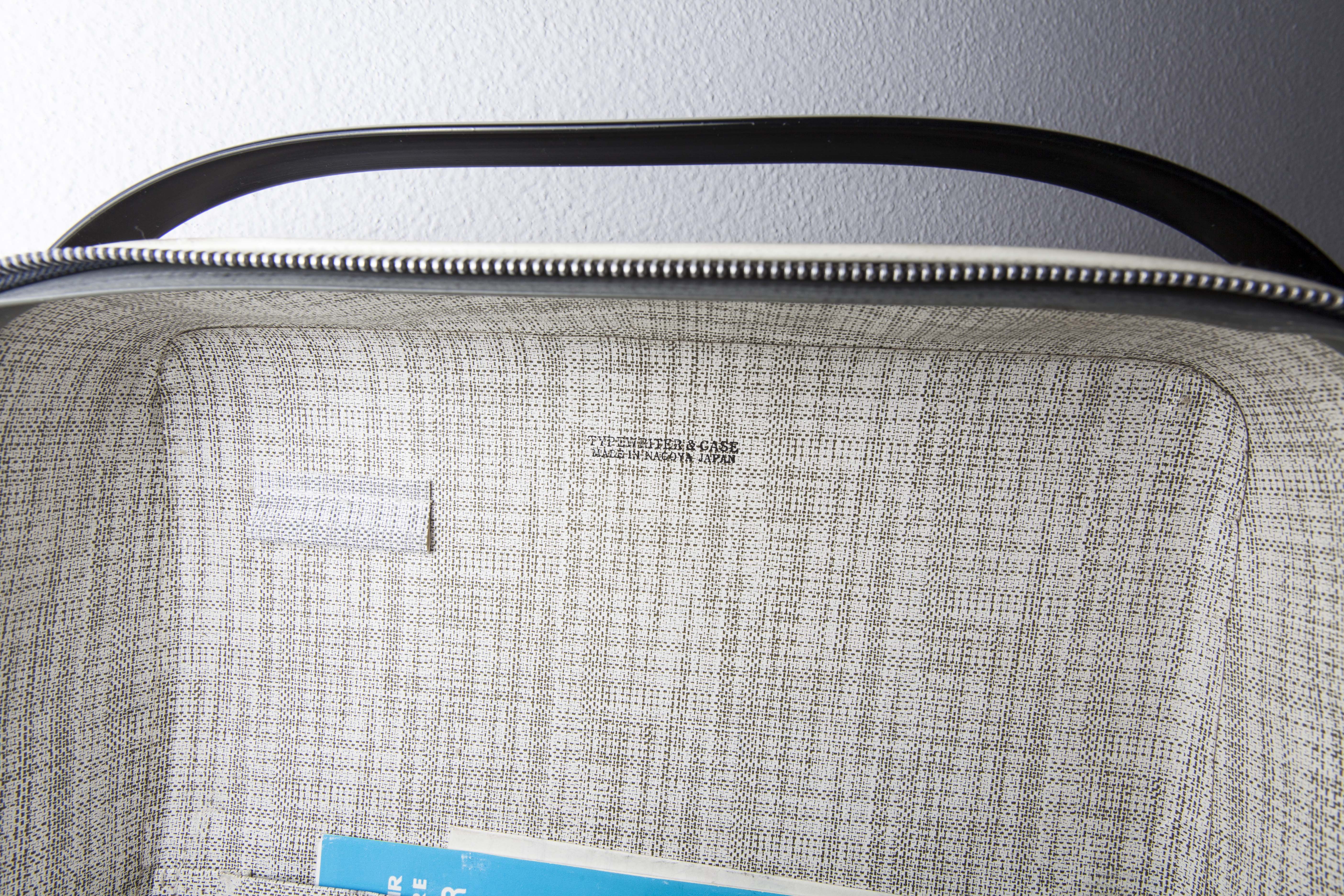 Brother Deluxe 1350 revised typewrite 1971