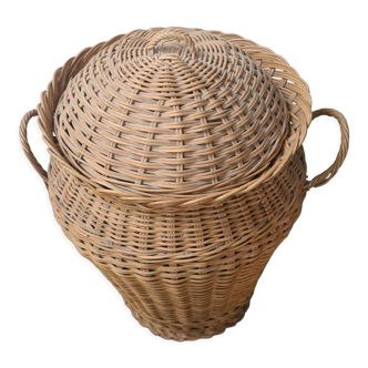 Rattan basket