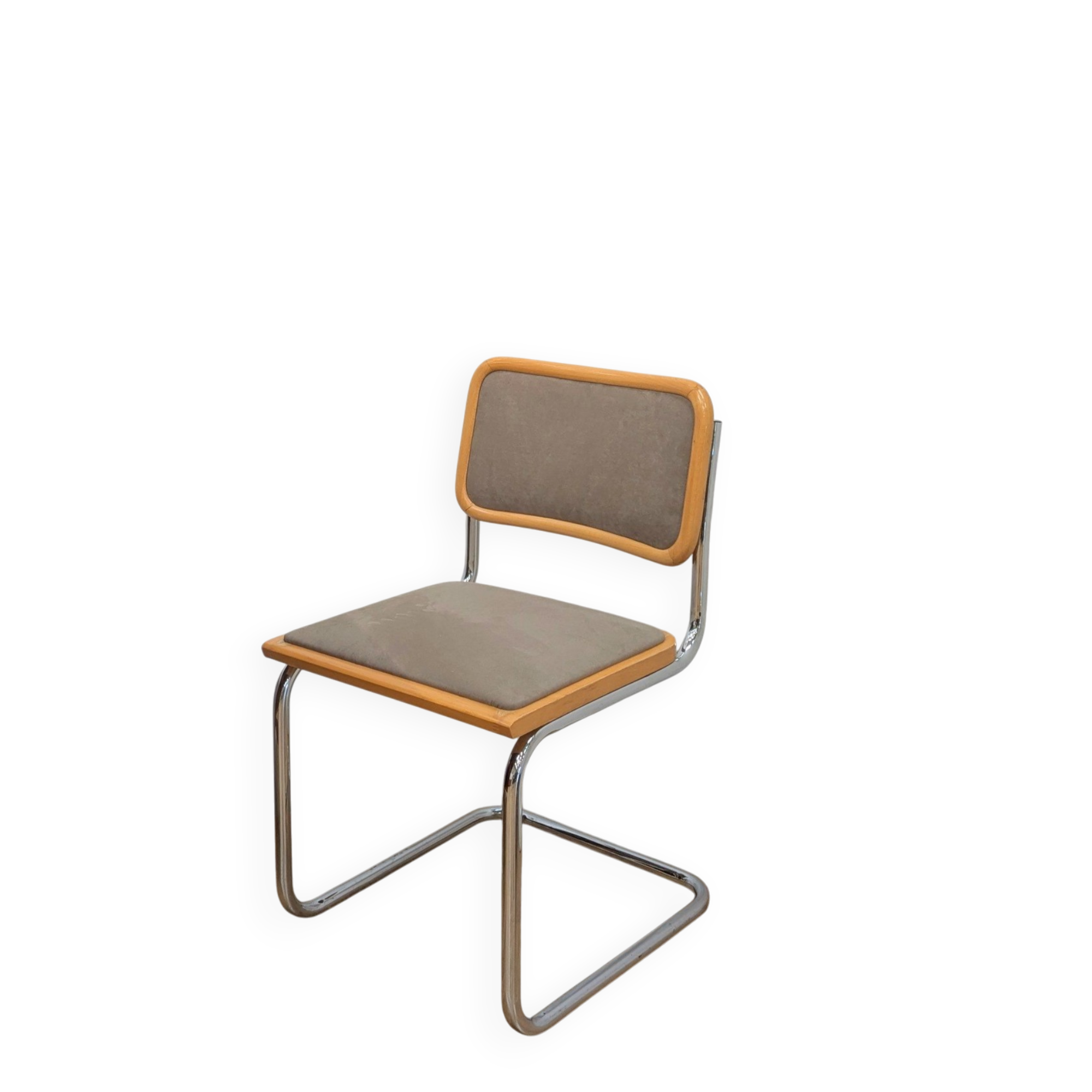 1 B32 chair in fabric