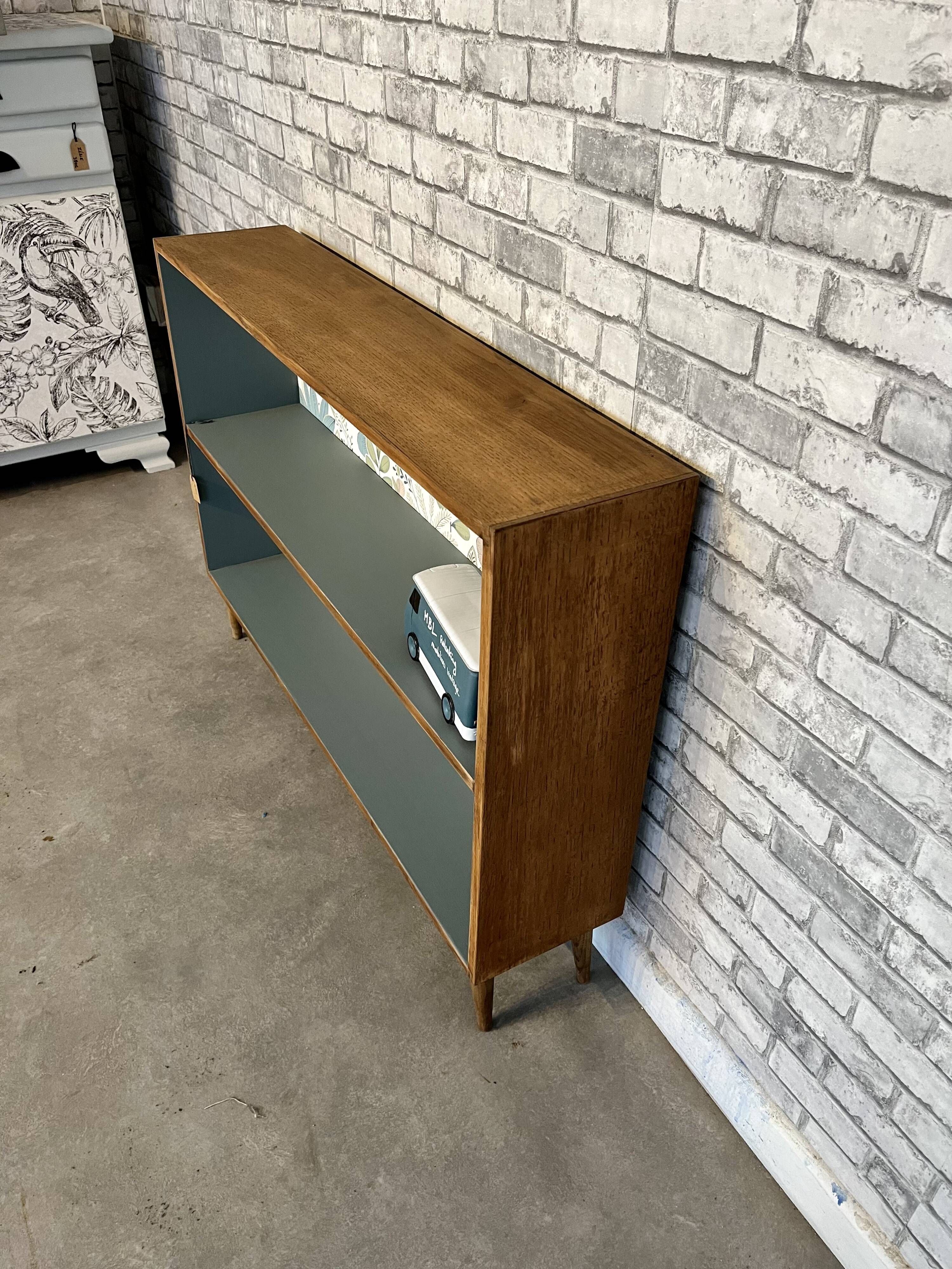 Small vintage library