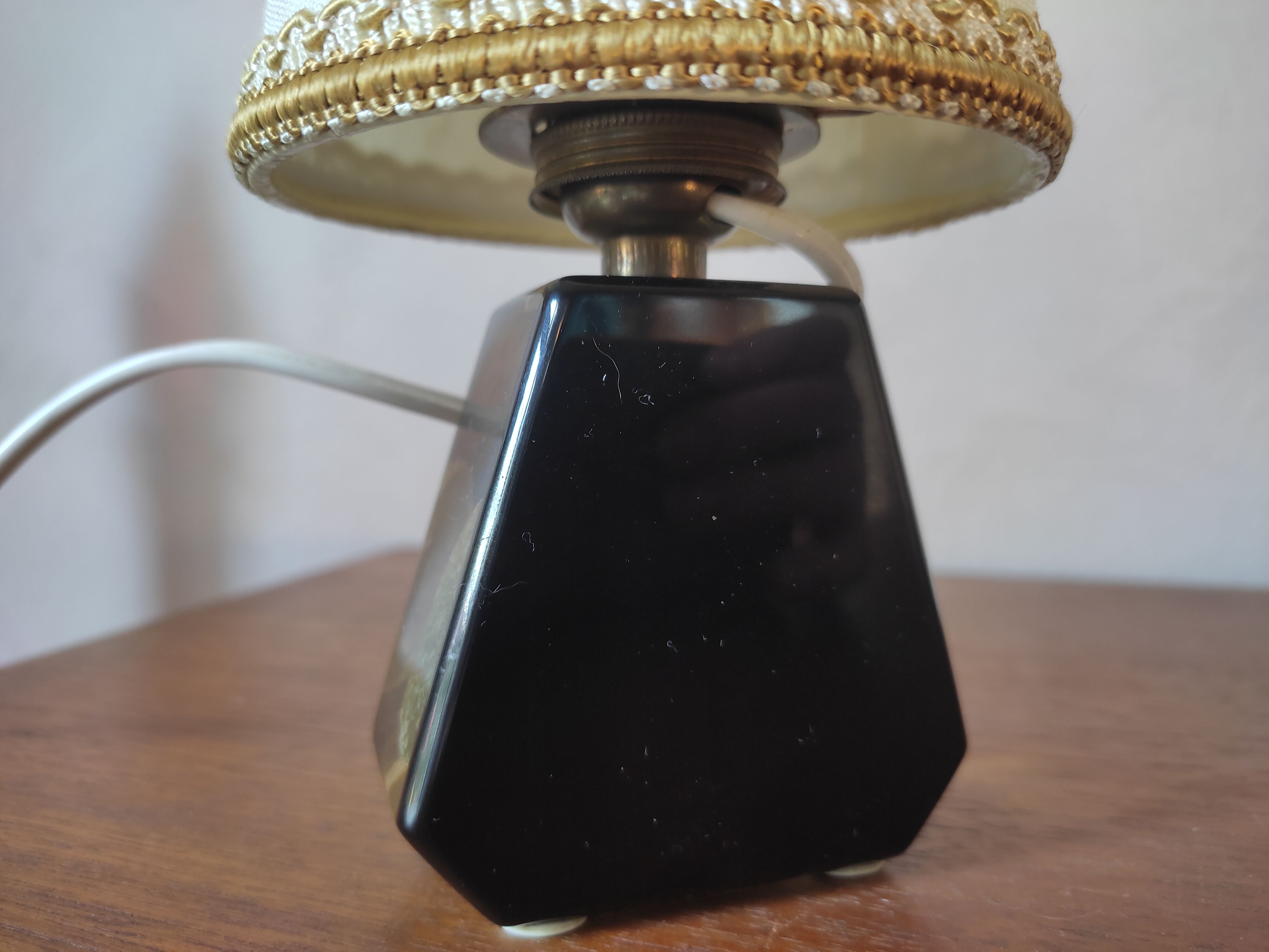 Agathe's mini geode lamp