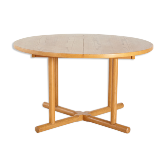 Oak dining table