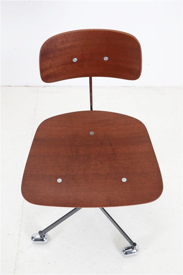 Kevi office chair by Jørgen Rasmussen / Teak / 1960s / Mid-century Danish modern design