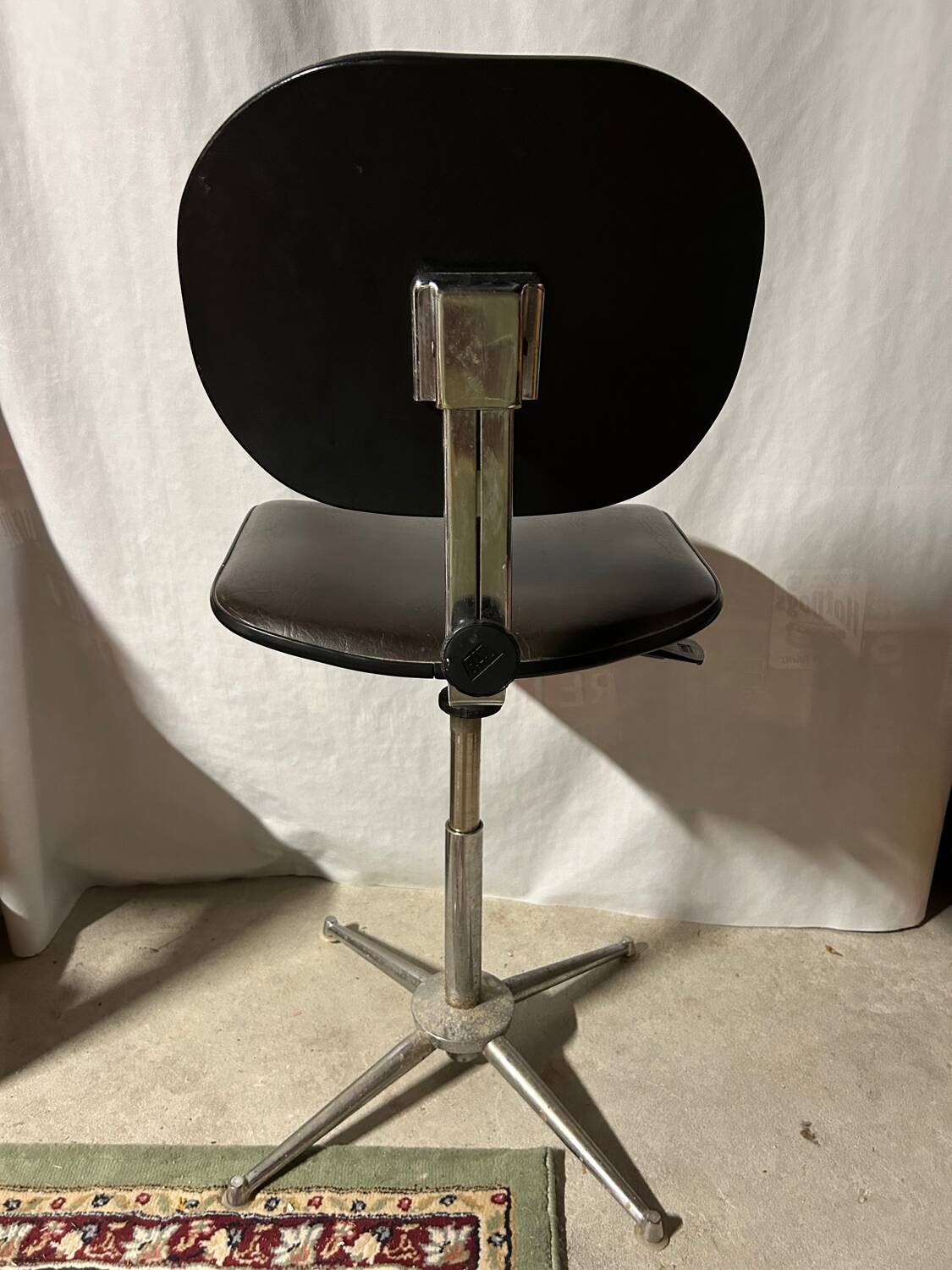 BAD industrial workshop chair