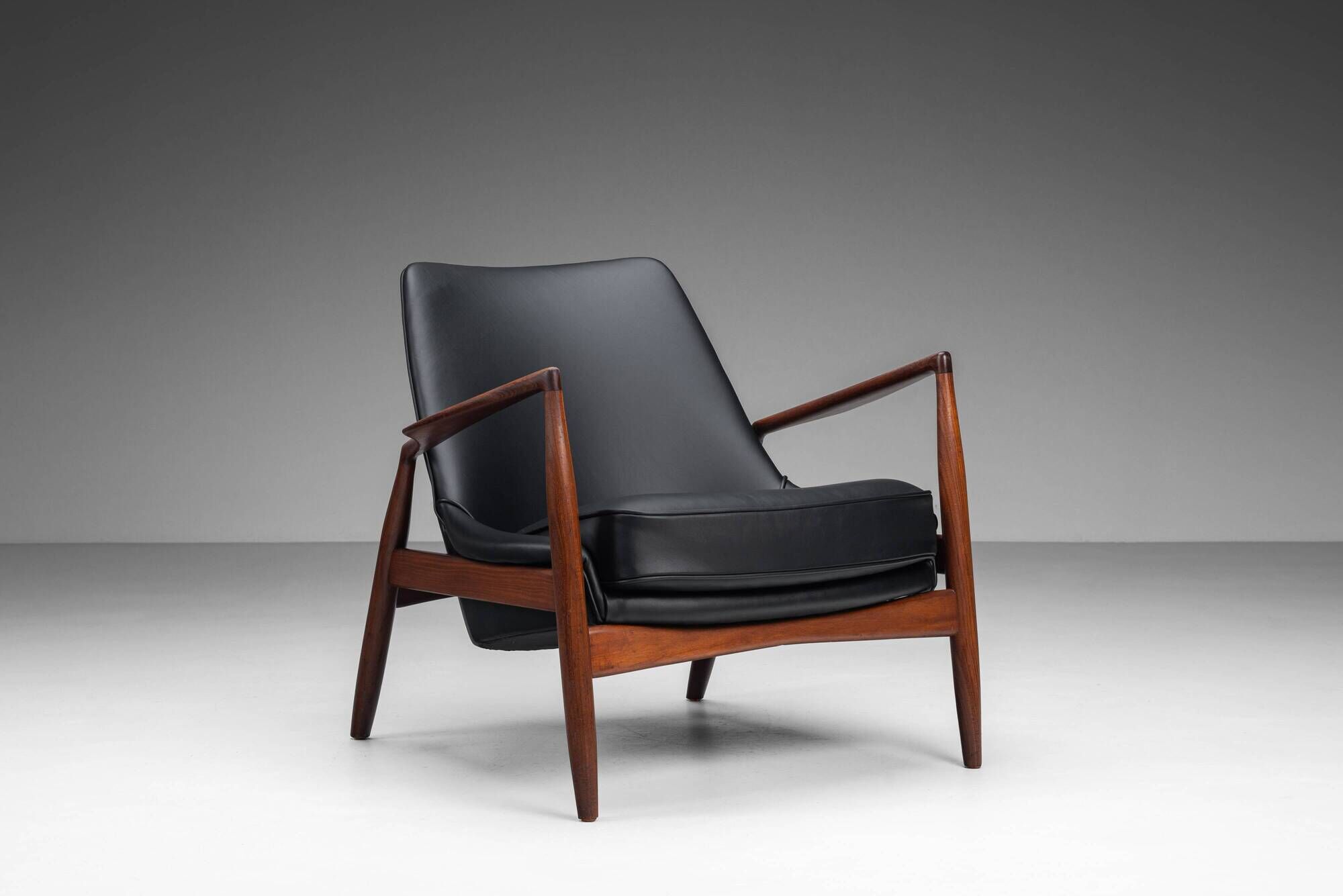 Ib Kofod Larsen ‘Seal’ lounge chair for OPE Möbler Sweden