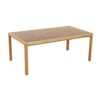 Table basse scandinave  en marqueterie de bois debout