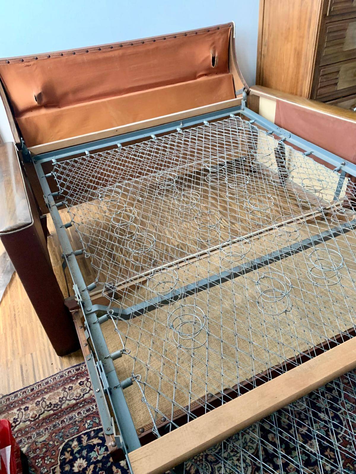 Vintage skai convertible sofa