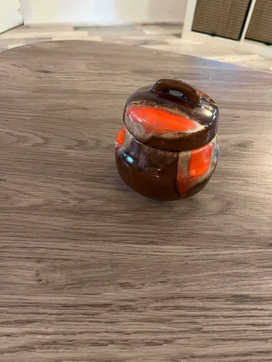 Sugar bowl