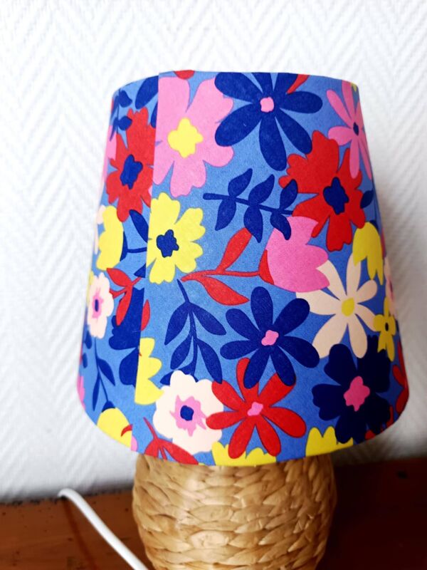 Paire de lampes osier et abats-jour 1970 sur mesure