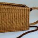 Porte bouteille ancien en rotin vins de bordeaux & de bourgogne Quien & Cie