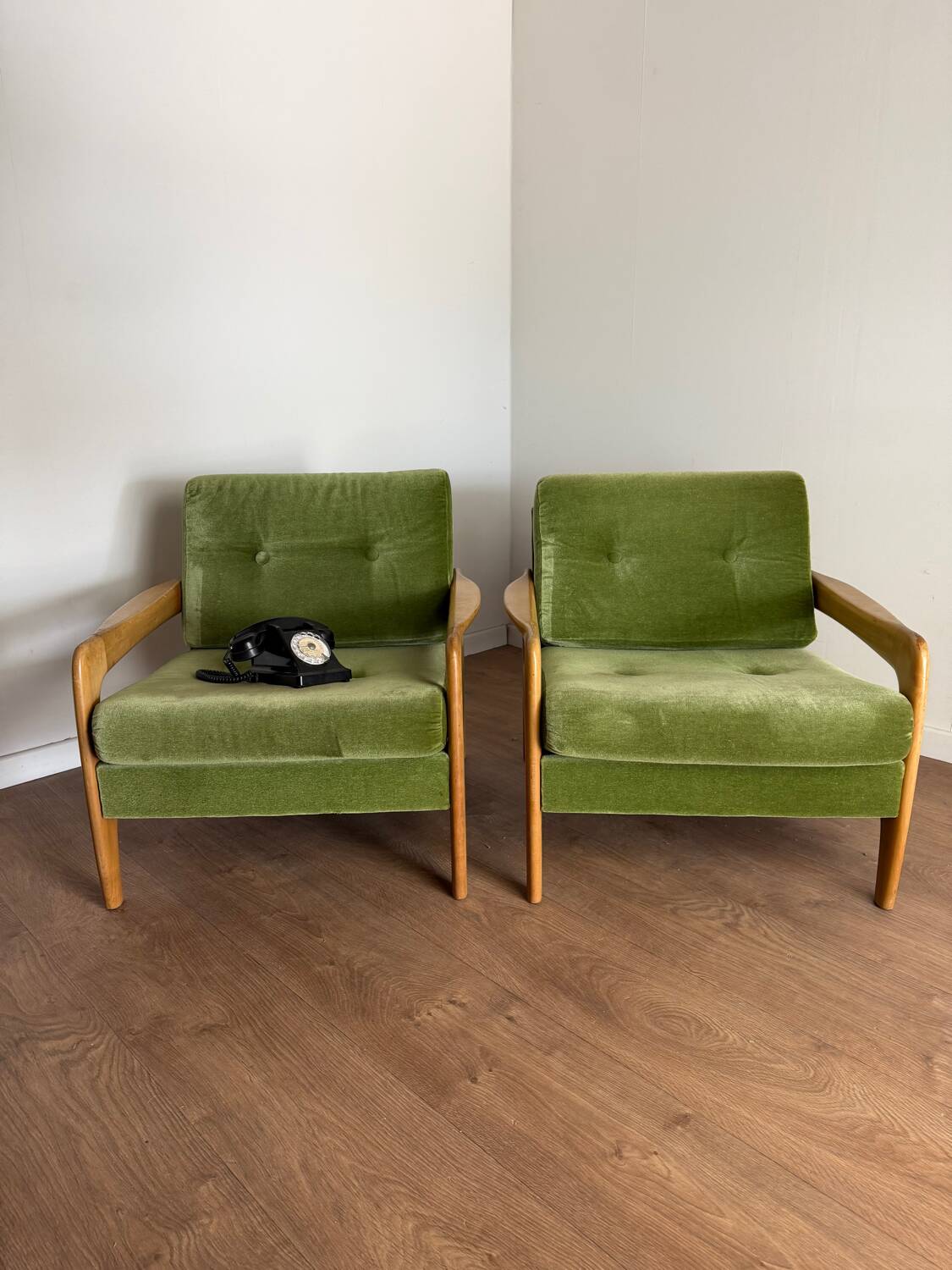 Pair of vintage Scandinavian armchairs – Eugen Schmidt / Solofor style
