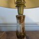 Lampe vintage en onyx et laiton